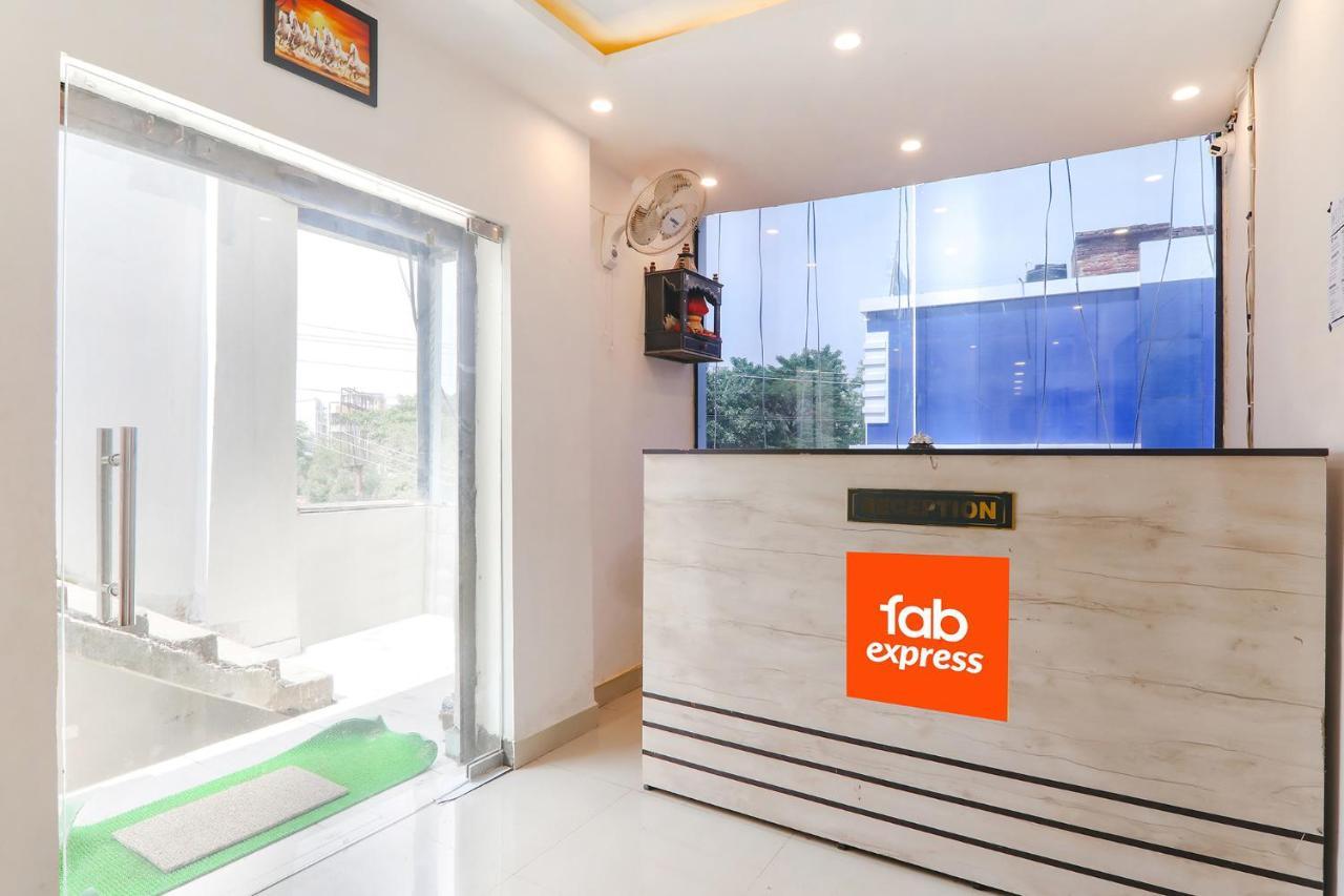 Fabexpress Elite Inn ปัฏนา ภายนอก รูปภาพ